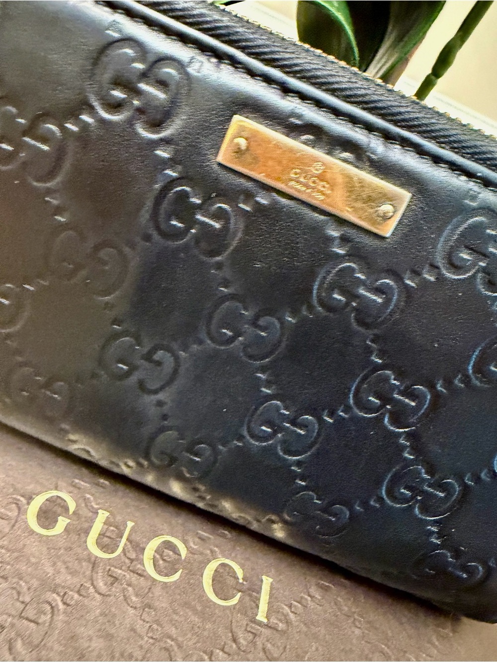 GUCCI Guccissima Leather Wallet & Box - Picture 3 of 12